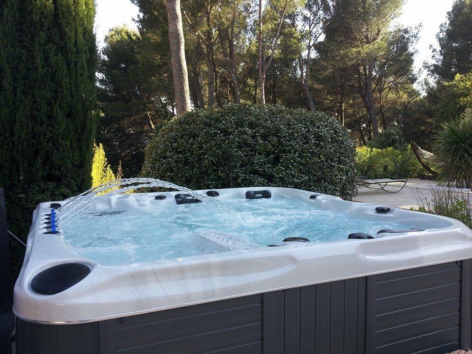 Les Mazets Du Luberon Bed & Breakfast Puget Exterior photo